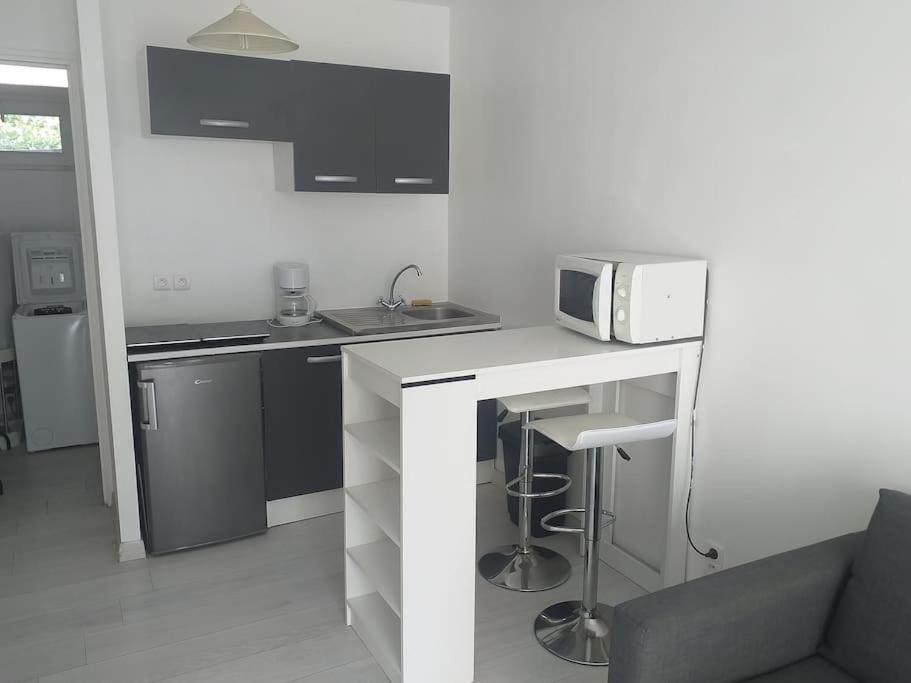 Apartment Meuble Wifi A Proximite Du Tram *